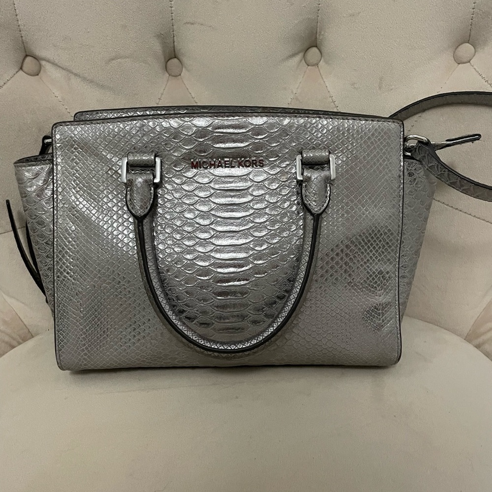 Michael Kors silver tote